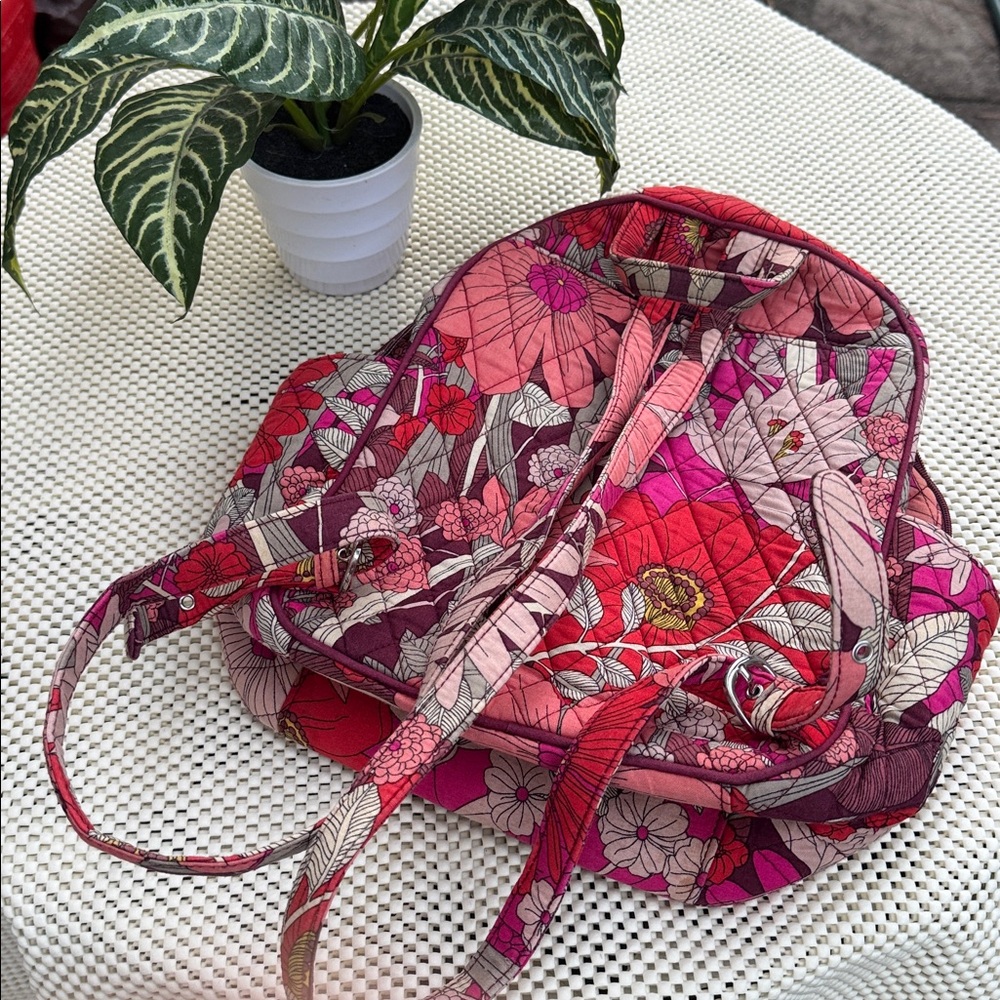 Vera Bradley Red and Pink Floral Quilted Bag - Picture 4 of 8